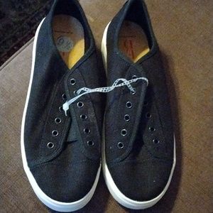 Ellen DeGeneres slip on shoes